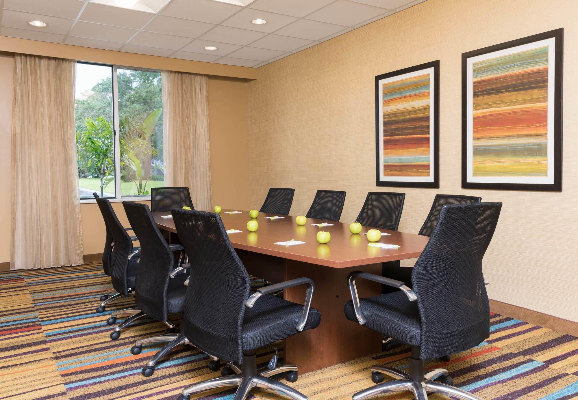 Fairfield Inn & Suites By Marriott Orlando Kissimmee/Селабрейшън Екстериор снимка